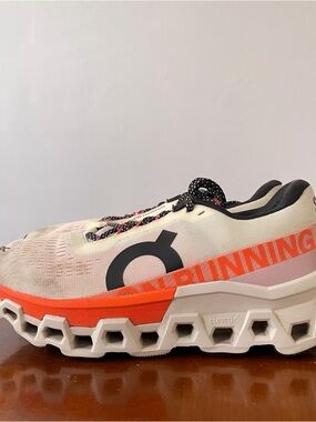 On Running Women’s Cloudmonster 2 Running Shoes | US 7.5